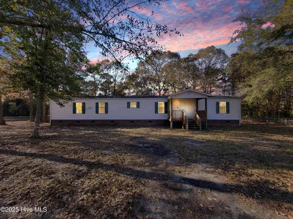 119 Edgewater Lane, Richlands, NC 28574