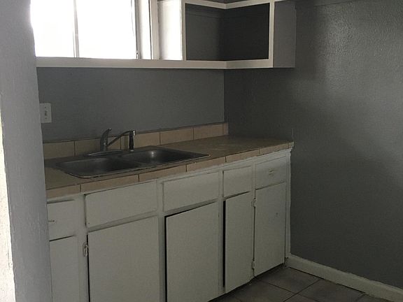 3rd image of 7939 Sarita St
