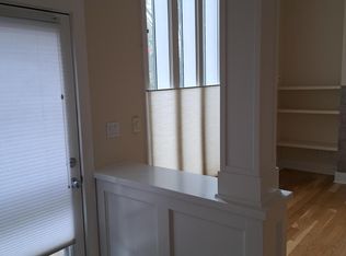 2609 8th Ave W, Seattle, WA 98119