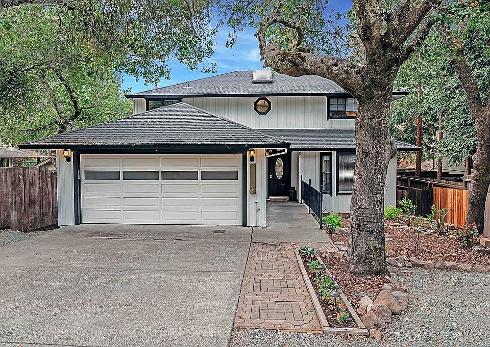 1st image of 16964 Falcon Ln