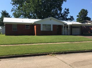 130 Rodman Cir, Muskogee, OK 74403