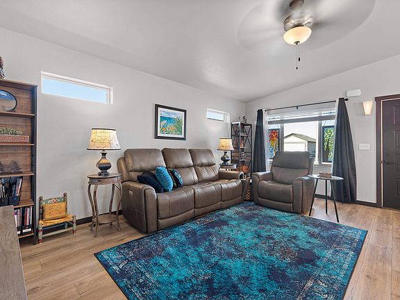 5th image of 1121 Cobalt Dr
