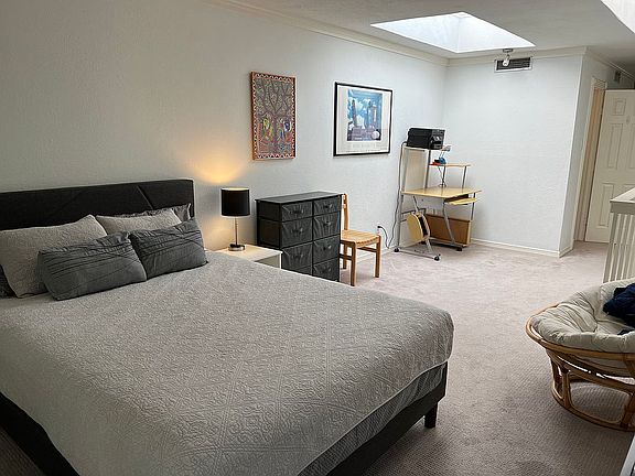 5th image of 4003 Gilbert Ave APT 9