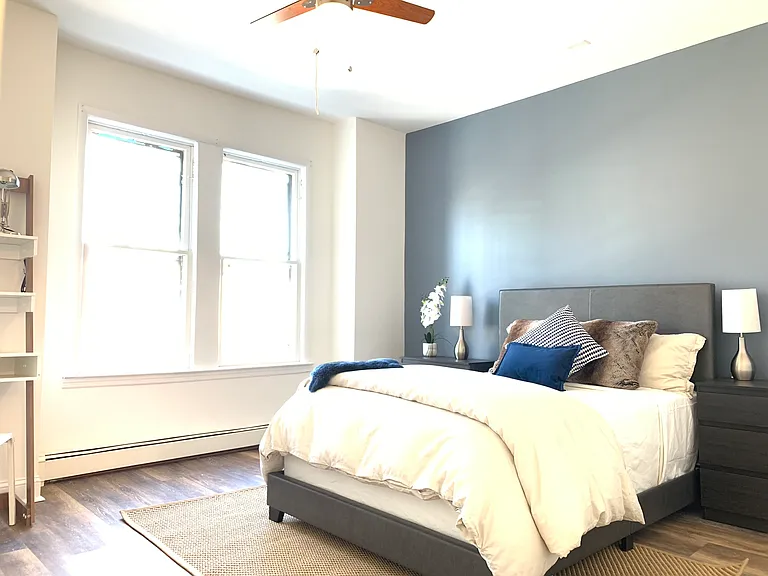 2428 Cambreleng Ave — Photo 14