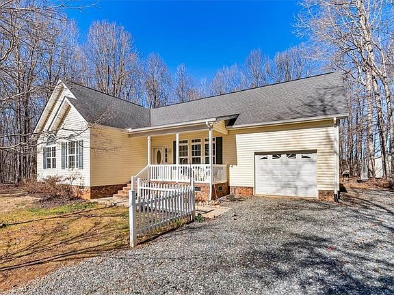 3rd image of 6993 Williams Country Rd