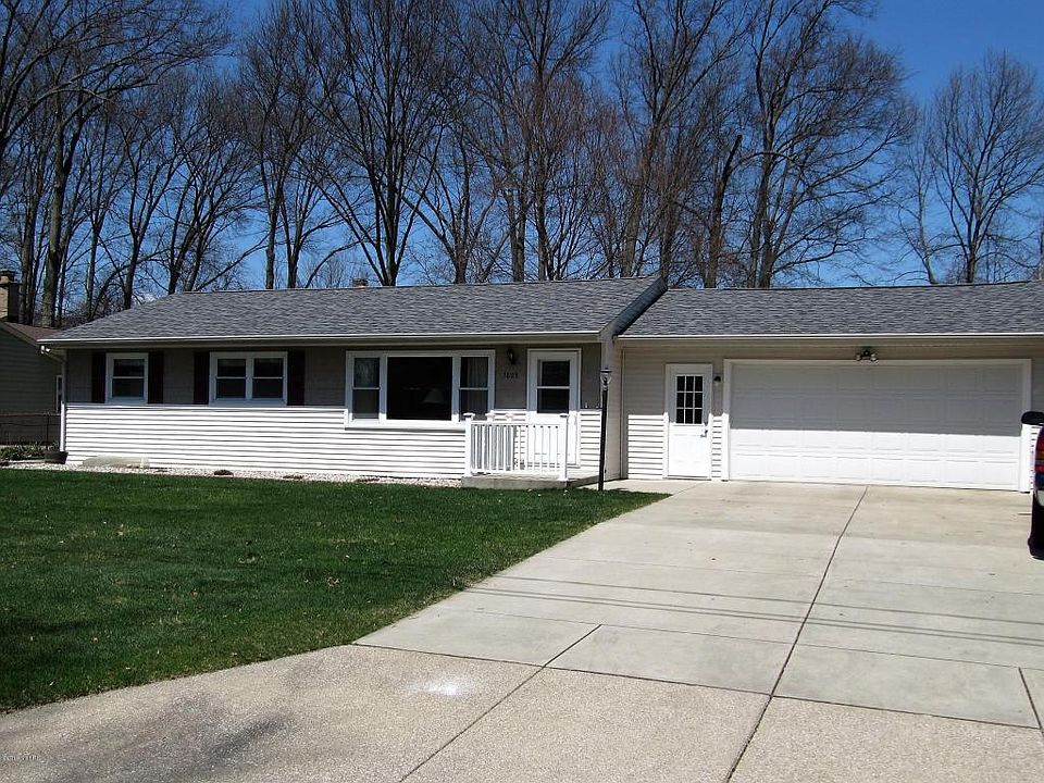 1st image of 1805 Thrushwood Ave