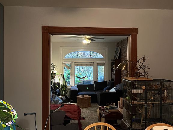 4th image of 733 N Beatty St Unit 1