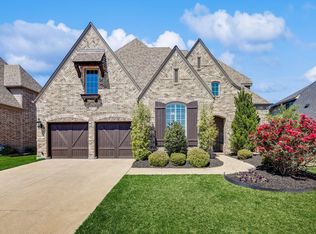 936 Highpoint Way, Roanoke, TX 76262