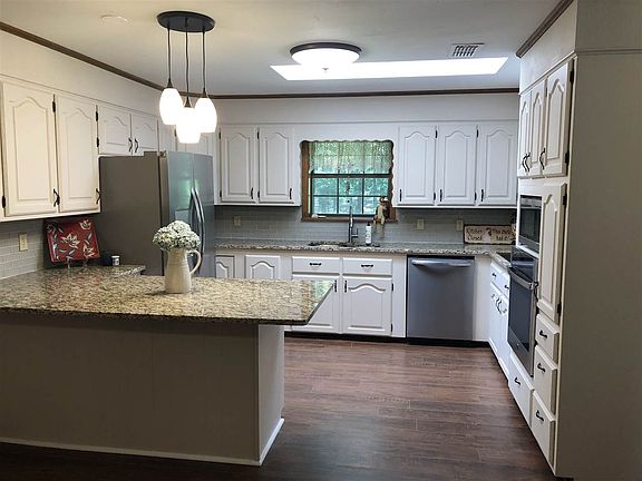 3rd image of 650 County Road 3201