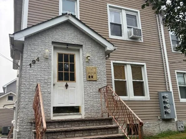 194 Greylock Pkwy, Belleville, NJ 07109