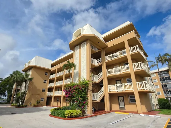 304 Golfview Road #304, North Palm Beach, FL 33408