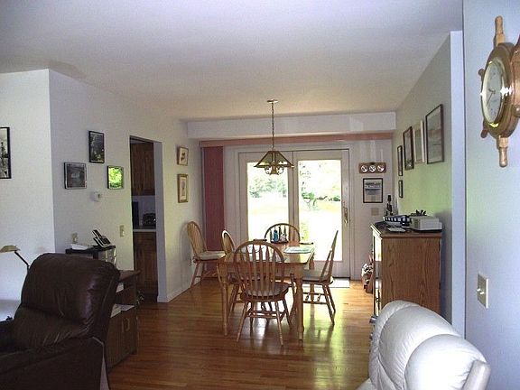 5th image of 6 Sunset Cir