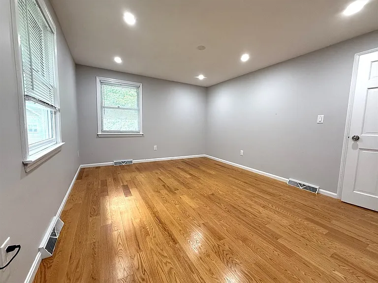 13 Westwood St #1 — Photo 20