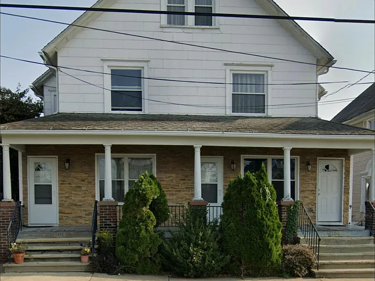 1104 Cornell St #1 — Photo 11