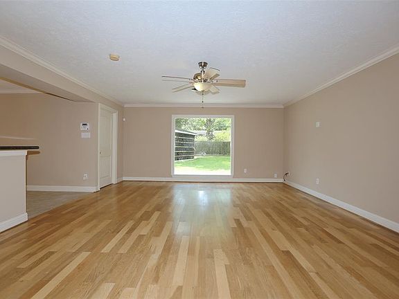 5th image of 5914 Arboles Dr