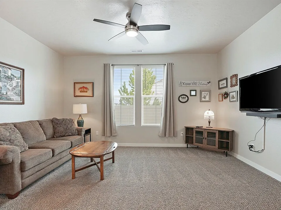 187 S Riggs Spring Ave #ID1547125P