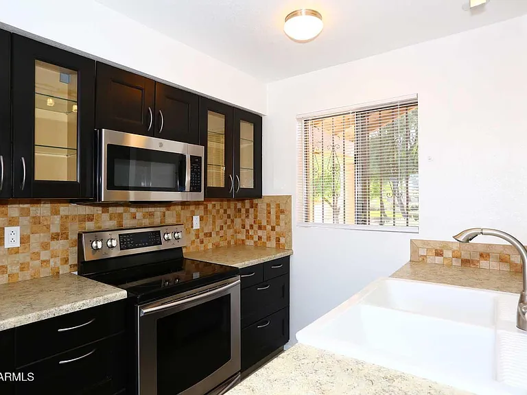 93 N Cooper Rd #32 — Photo 6