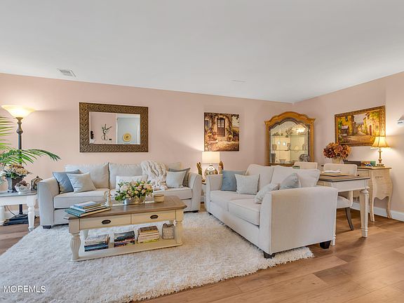 3rd image of 33 Trumbull Drive #12