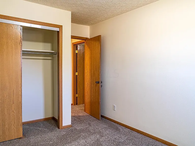 6388 Dummerston Ct — Photo 12