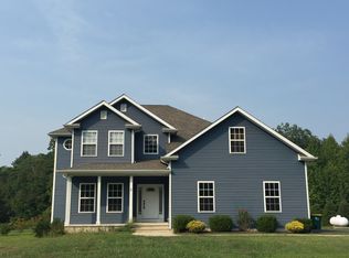 5 Fox Chase Rd, Cream Ridge, NJ 08514