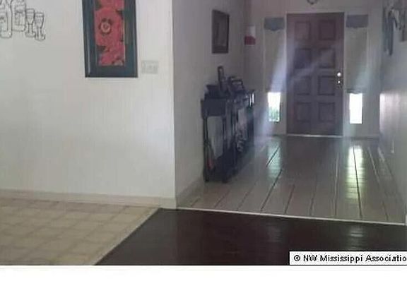 4th image of 6568 Evergreen Dr