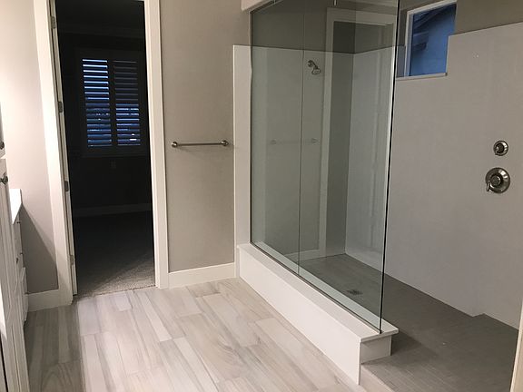 2nd image of 401 Olivadi Way