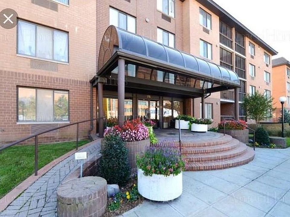 1st image of 40 Wellington Ct APT 2B