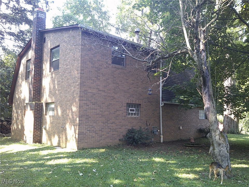 2nd image of 1247 W River Rd