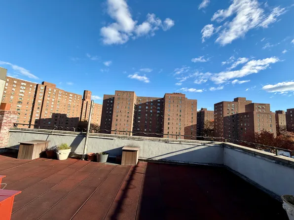 359 East 19th Street image 3 of 20