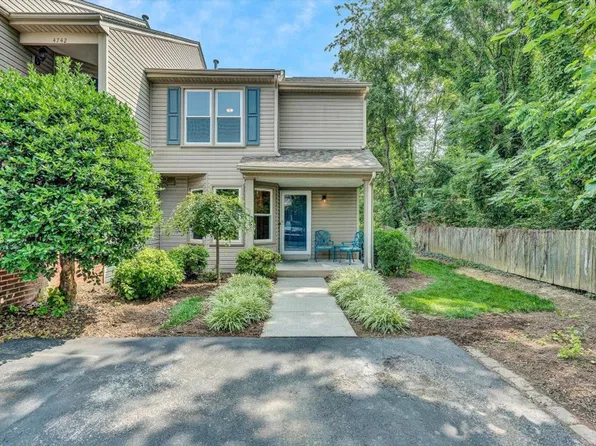 4744 Oakcliff Dr, Roanoke, VA 24018