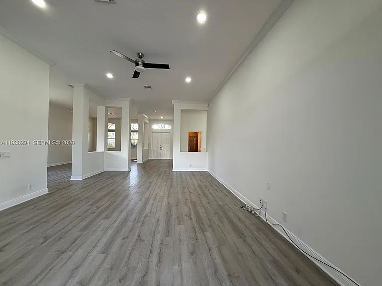 2408 Deer Creek Rd — Photo 2