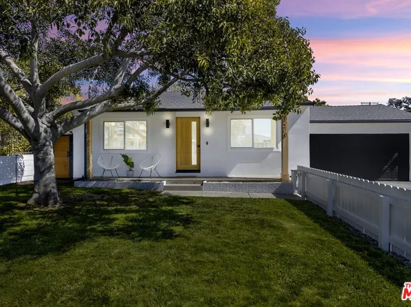 8218 Belford Ave, Los Angeles, CA 90045