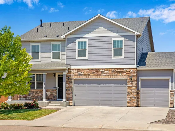 912 Charlton Dr, Windsor, CO 80550