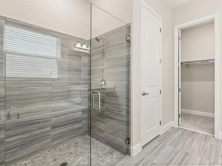8373 Ludington Cir — Photo 47
