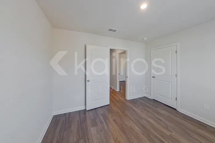 325 Ironwood Ct — Photo 12