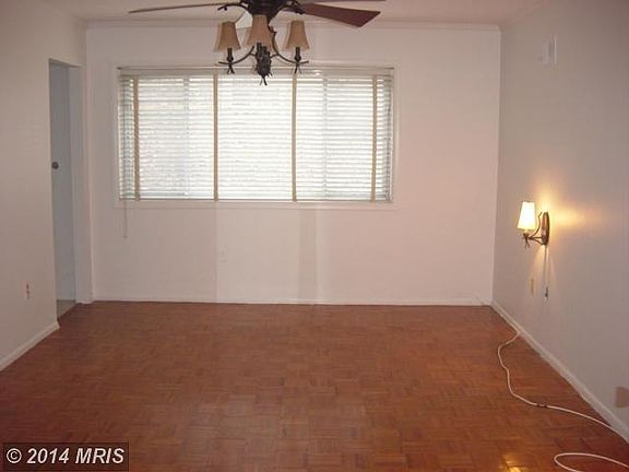 5th image of 9204 Live Oak Ln