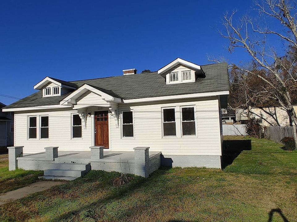 1st image of 2219 Lyndon Ave