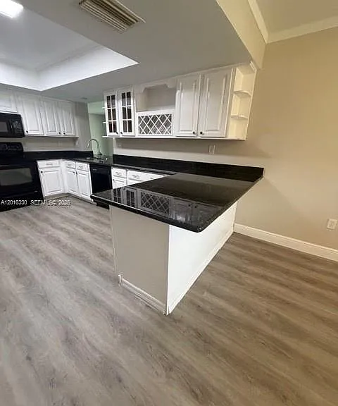 10524 NW 4th St — Photo 15