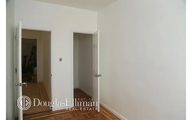 Rented by Douglas Elliman | media 7