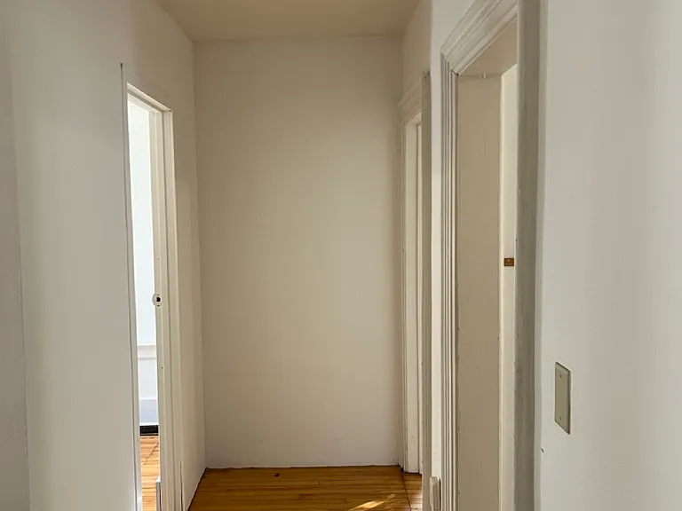 512 E Johnson St #1 — Photo 17