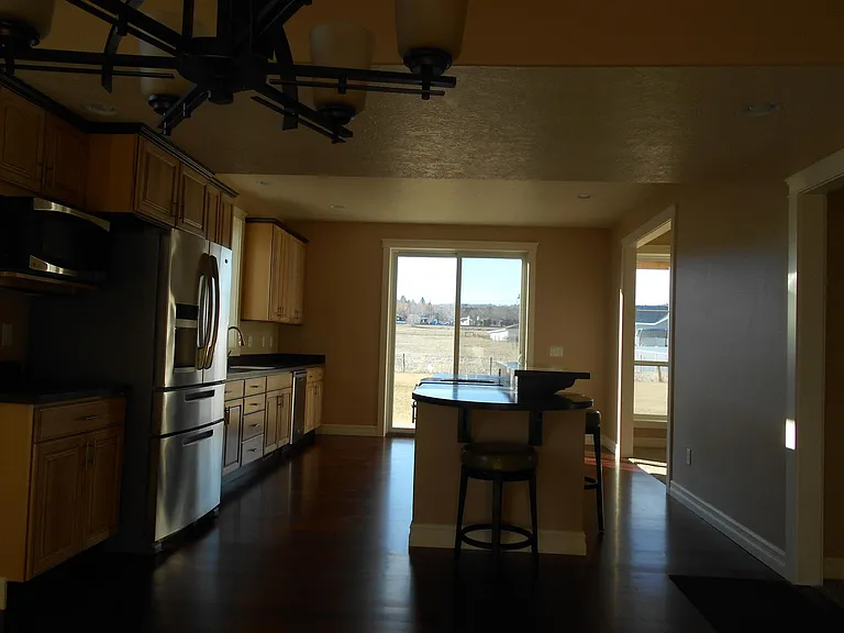 2906 Encino Dr — Photo 2