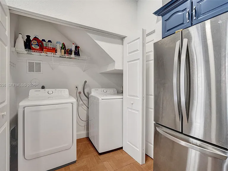 1315 N Santa Catalina Cir #1315 — Photo 6