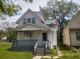 3356 N 12th St, Milwaukee, WI 53206