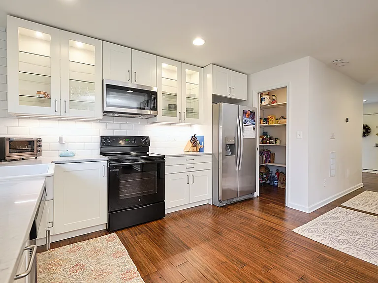 2214 Cartwright Pl — Photo 11
