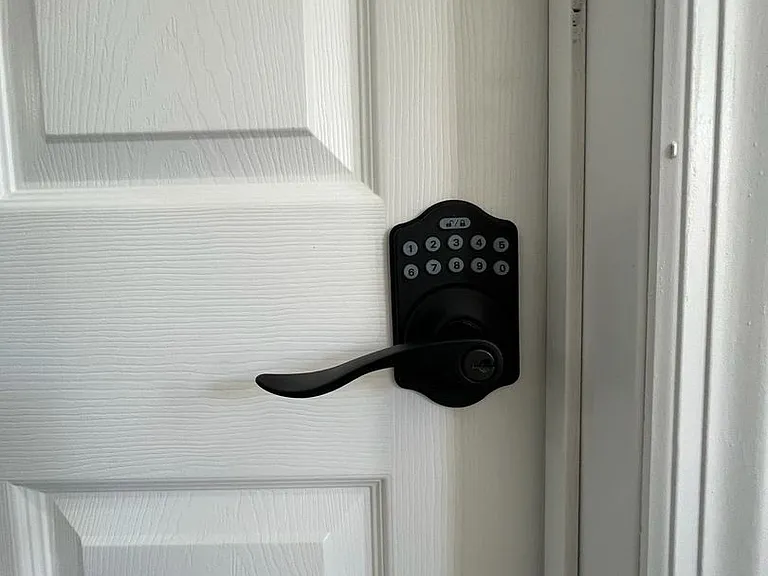 210 Carolina Ave — Photo 14