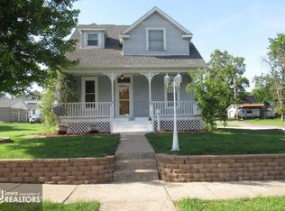 1281 Broadway St, Hamilton, IL 62341