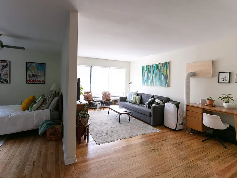 1060 Van Dyke — Photo 13