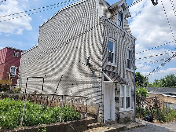 2nd image of 910 N Refwal St