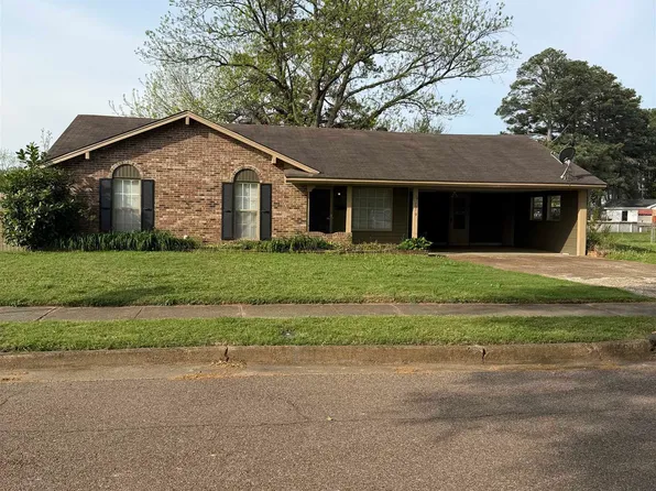 7919 Max Dr, Millington, TN 38053