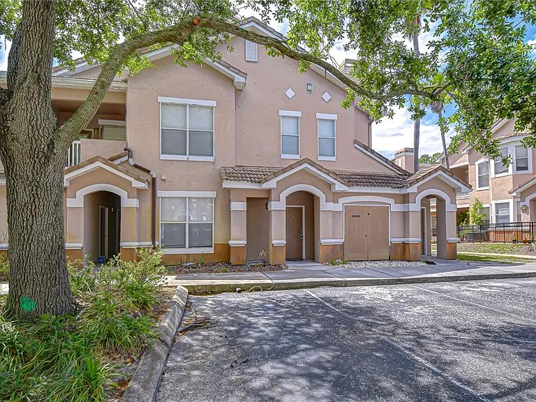 17942 Villa Creek Dr #17942 — Photo 7